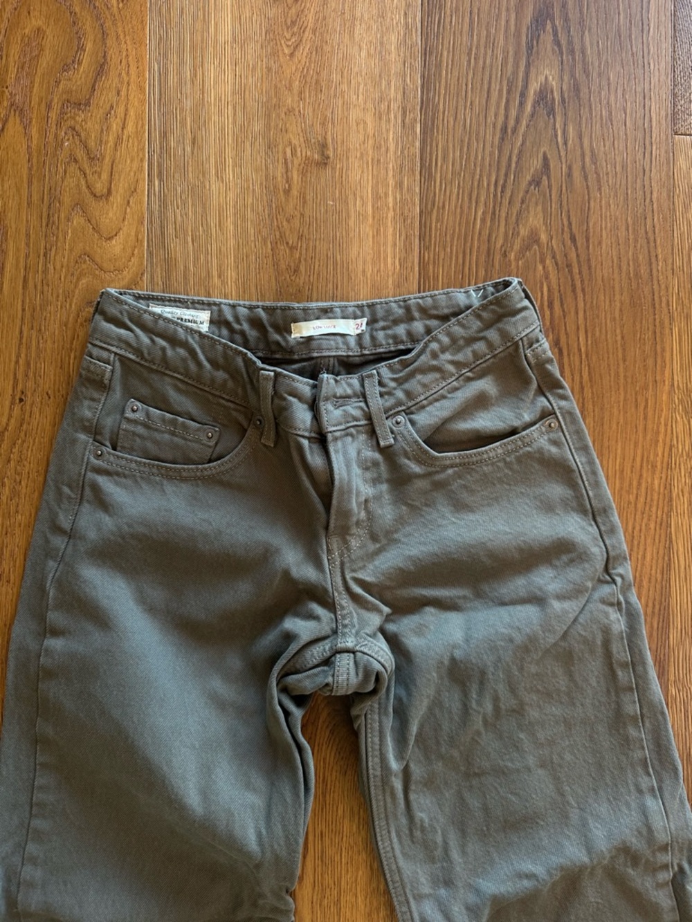 Levi’s Low Loose Grey / Olive Green Jeans - Picture 2 of 4